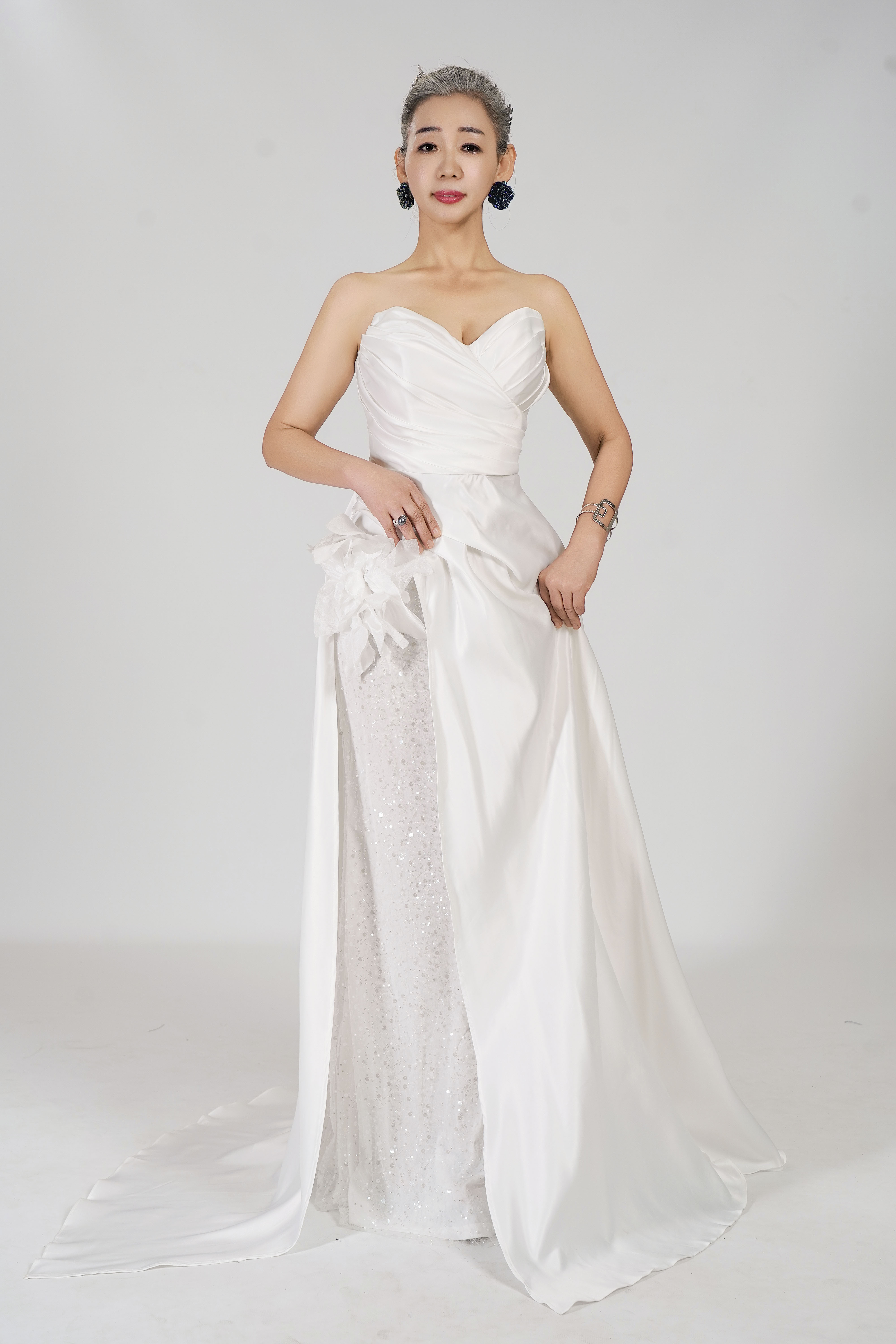 에테르_화이트 (1).jpg